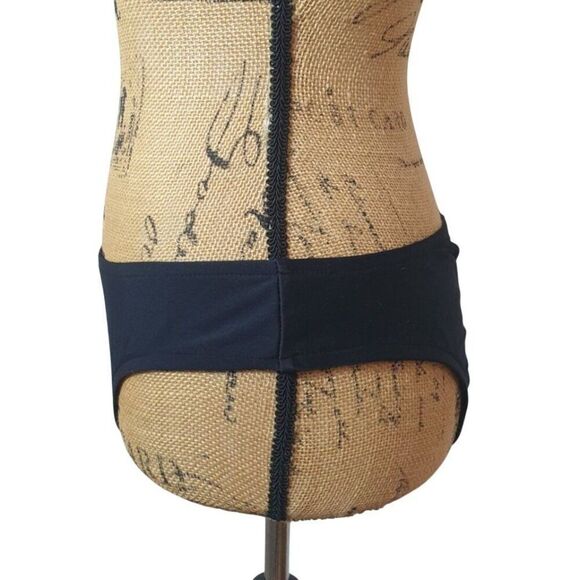 Mossimo Women's Black Bikini Swim Bottoms M Sexy Cheeky Scrunch Back - Picture 2 of 5